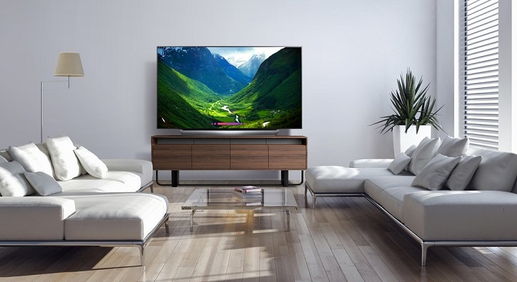 LG C8 77